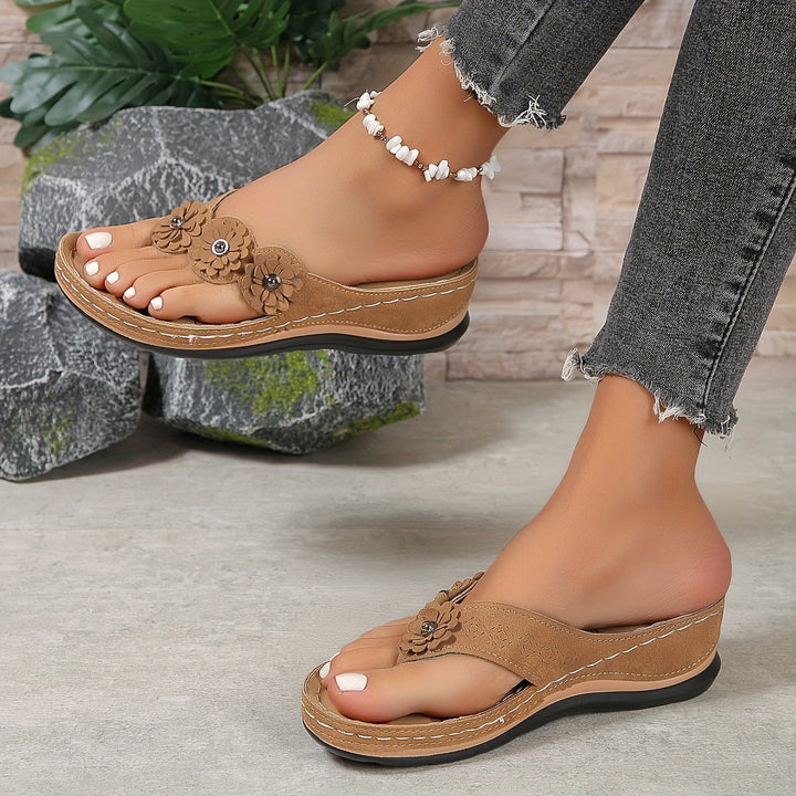Thalira - Comfortable Sandals