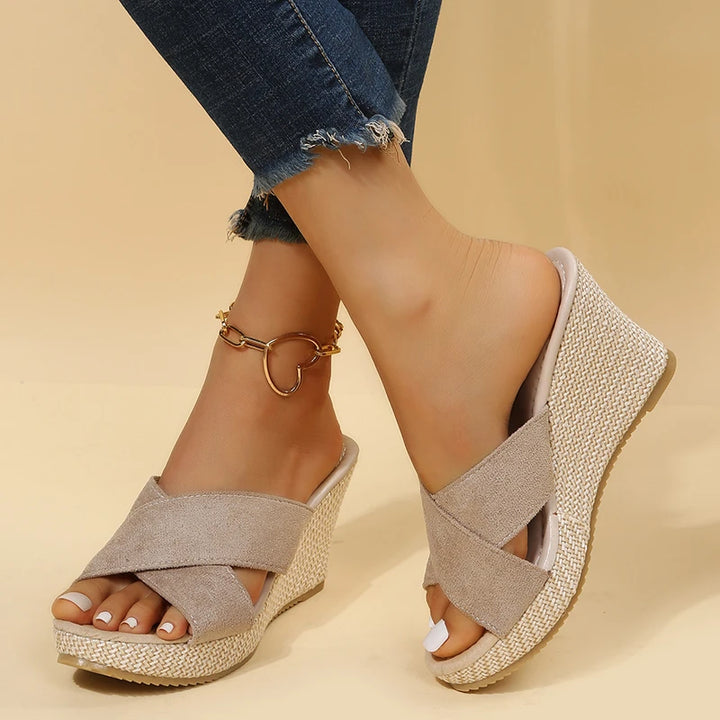 Ismena - Chic Wedge Sandals