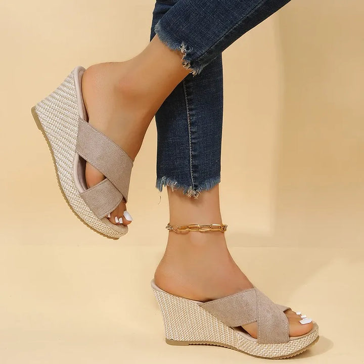 Ismena - Chic Wedge Sandals