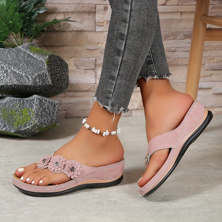 Thalira - Comfortable Sandals